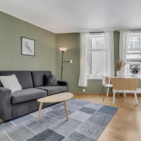 Apartment Retreat